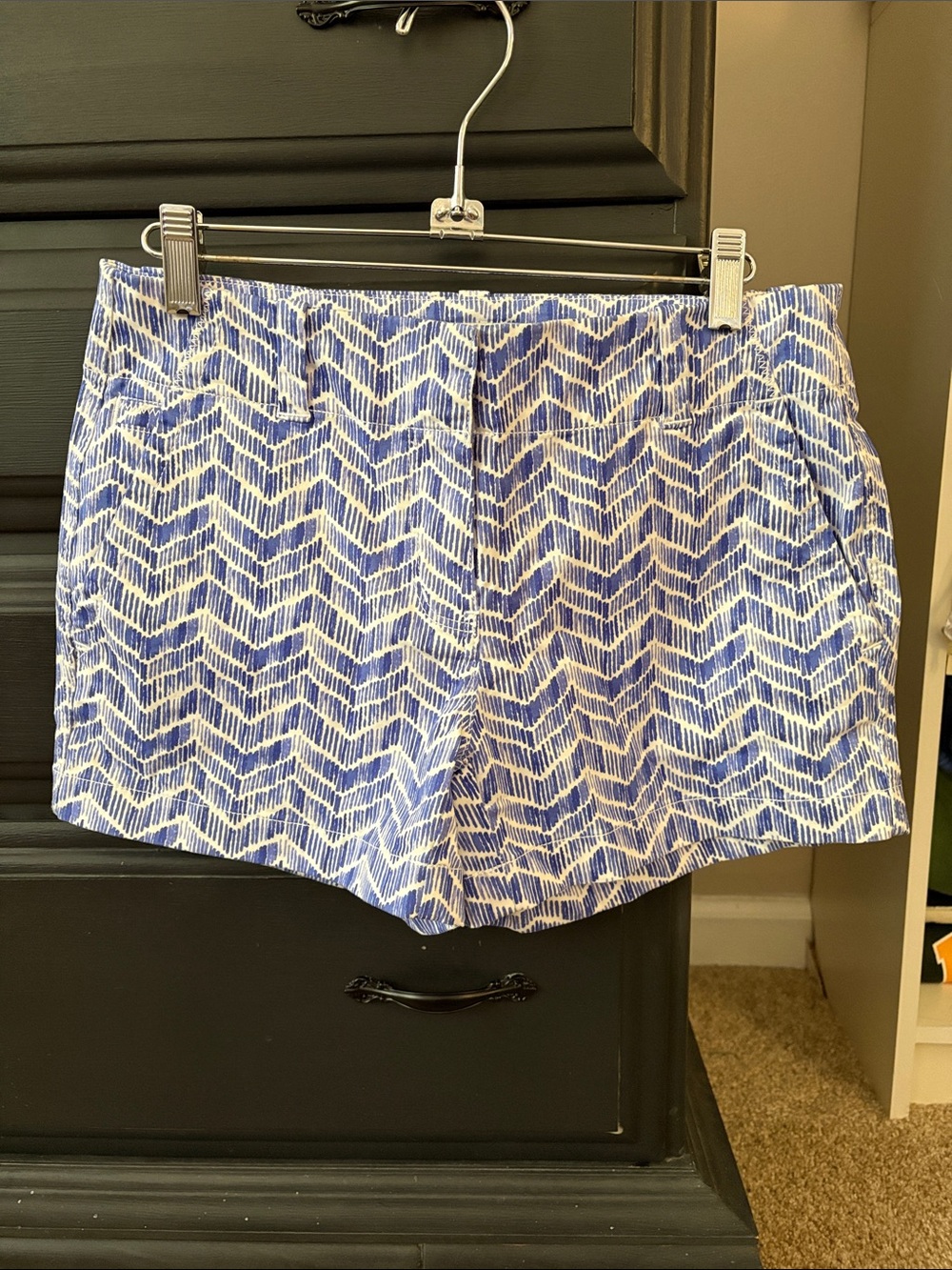 Vineyard Vines Blue and White Chevron Print Cotton Shorts